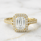 Anillo Halo Pavé Talla Esmeralda