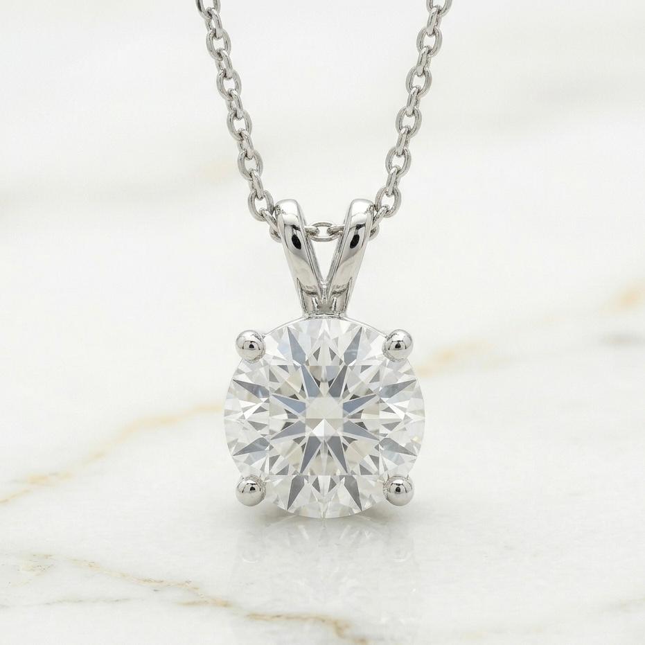 Round Cut Diamond Pendant