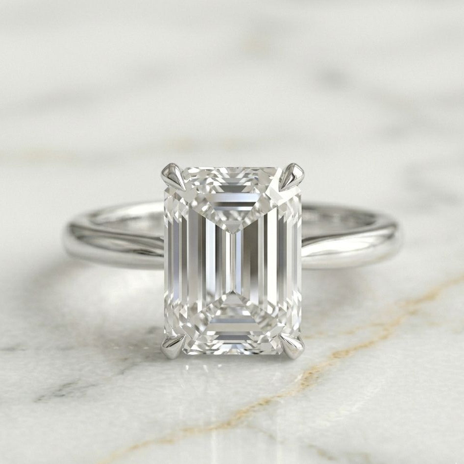 Anillo Solitario Corte Esmeralda