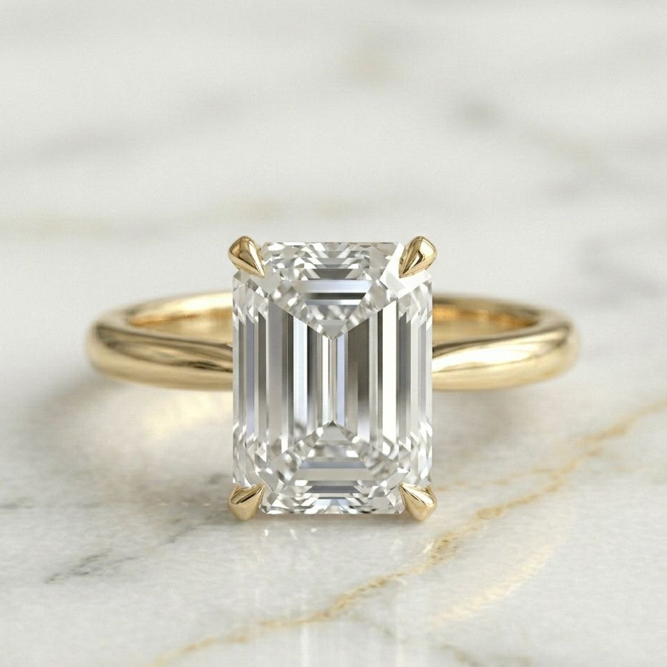 Anillo Solitario Corte Esmeralda