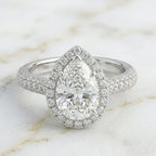 Bague halo pavée poire