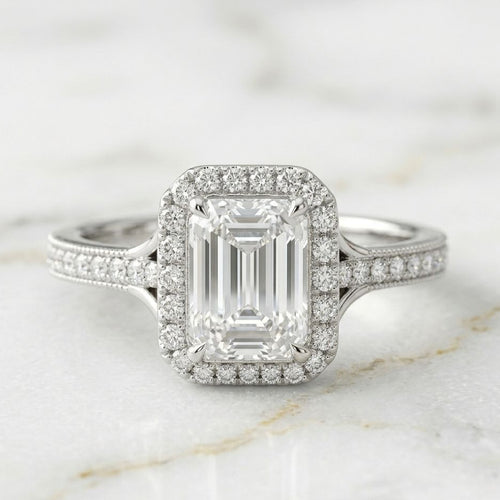 Anillo Halo Pavé Corte Esmeralda