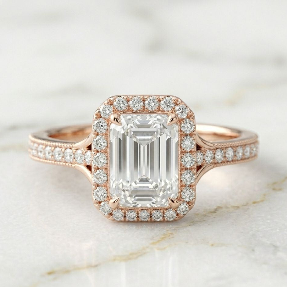 Anillo Halo Pavé Talla Esmeralda