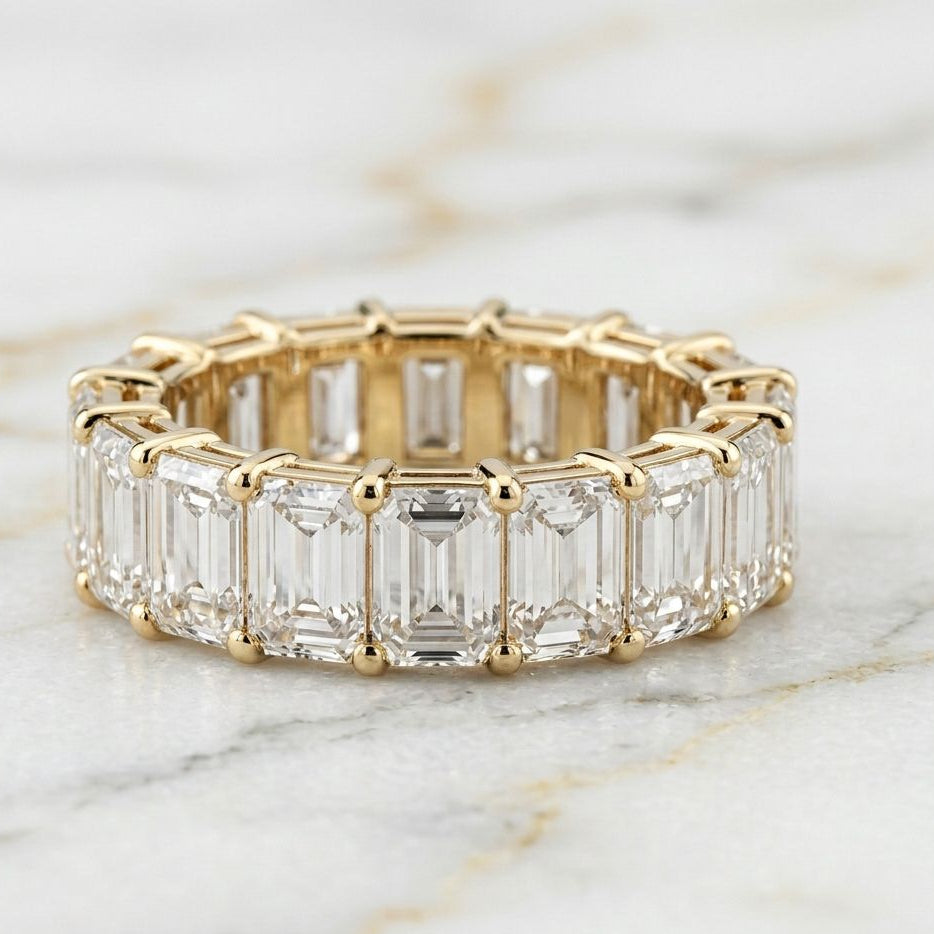 Anillo Eternity Talla Esmeralda