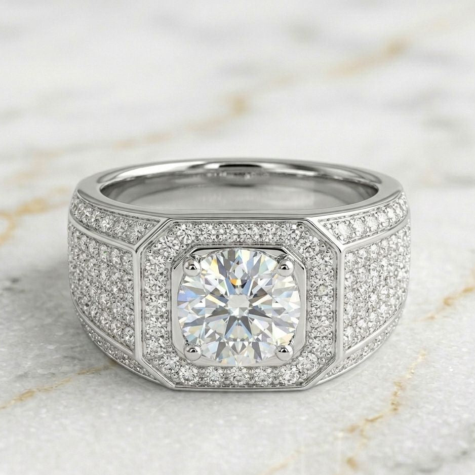 Anillo Sello con Diamante Central